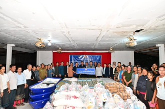 PM Delivers Relief Aid to Flood-Affected Residents in Champasak